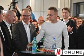 A Bata Kft. kiemelt jelentőségű szolgáltatóipari fejlesztésének ünnepélyes átadása Oromhegyesen