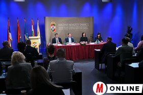 A Magyar Nemzeti Tanács ülése