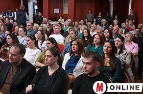 A VMSZ lakossági fóruma a szabadkai Népkörben