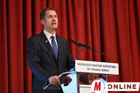 A VMSZ lakossági fóruma a szabadkai Népkörben