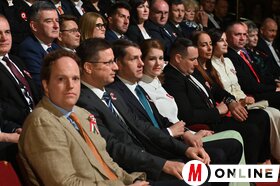 A Vajdasági Magyar Szövetség központi megemlékezése Szabadkán