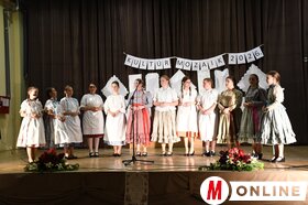 A Vajdasági Népek és Nemzetiségek Hagyományápoló Klub idényzáró műsora Szenttamáson