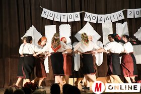 A Vajdasági Népek és Nemzetiségek Hagyományápoló Klub idényzáró műsora Szenttamáson