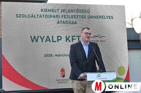 A Wyalp Kft. jelentős szolgáltatóipari fejlesztésének átadása Topolyán