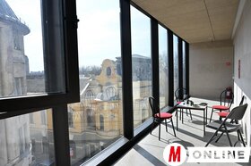 A felújított Szabadkai Népszínház képekben