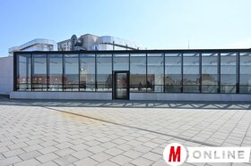 A felújított Szabadkai Népszínház képekben