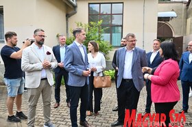 A nagykikindai Egység Művelődési Egyesület új épületének megtekintése