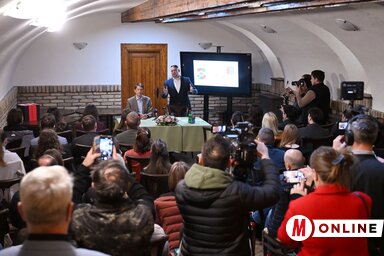 Diplomahonosítási szerződések aláírása Szabadkán