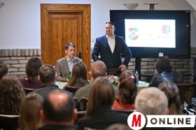 Diplomahonosítási szerződések aláírása Szabadkán