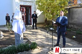 Jókai Mór szobra Pancsova