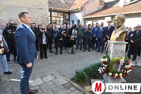 Jókai Mór szobra Pancsova