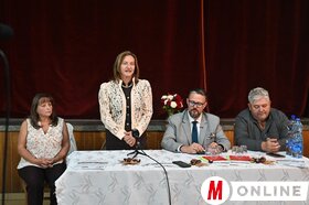 Gomboson és Doroszlón kampányolt a Vajdasági Magyar Szövetség