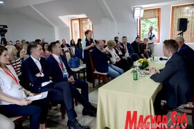 II médiatalálkozó