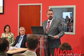Juhász Bálint megnyitotta a CED által szervezett konferenciát a Nemzetközi Mezőgazdasági Kiállításon