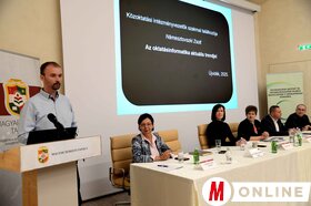 Közoktatási intézmények vezetőinek szakmai találkozója a Magyar Szó-házban