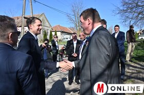 Kossuth-emlékszoba avatása és istentisztelet Bácskossuthfalván