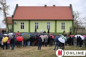 Kosztolányi Dezső mellszobrának felavatása Ludason