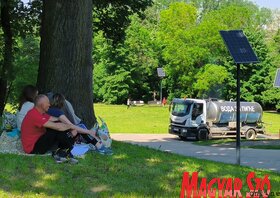 Majális az újvidéki Kamenicai parkban