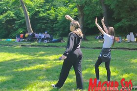 Majális az újvidéki Kamenicai parkban