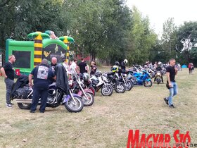 Motoros találkozó és családi nap Topolyán