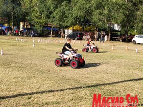 Motoros találkozó és családi nap Topolyán