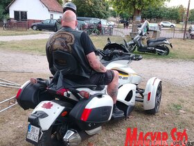 Motoros találkozó és családi nap Topolyán