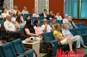 Szálláshelyek színvonalának fejlesztése Vajdaságban konferencia és kerekasztal-beszélgetés Palicson
