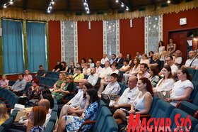 Szálláshelyek színvonalának fejlesztése Vajdaságban konferencia és kerekasztal-beszélgetés Palicson