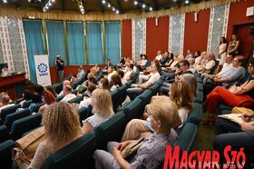 Szálláshelyek színvonalának fejlesztése Vajdaságban konferencia és kerekasztal-beszélgetés Palicson