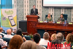 Szálláshelyek színvonalának fejlesztése Vajdaságban konferencia és kerekasztal-beszélgetés Palicson