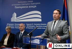 Szerződésaláírás a tanügyi dolgozók magyar nyelven történő pszichológiai pályaalkalmassági vizsgálatára