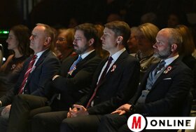 Zengjétek meg a jövőt! 