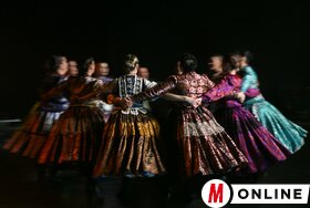 Zengjétek meg a jövőt! 