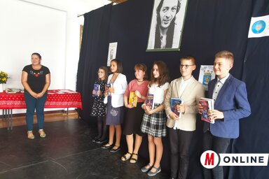 Az eredményhirdetés pillanatai: az 5–6. osztály legsikeresebb szavalói (Herceg Elizabetta)