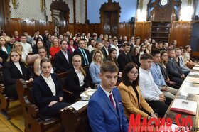 MNT osztondijasok szabadka