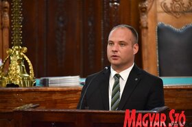 MNT osztondijasok szabadka