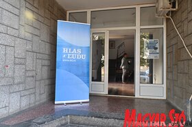 Ünnepi fogadás és panelvita Petrőcön