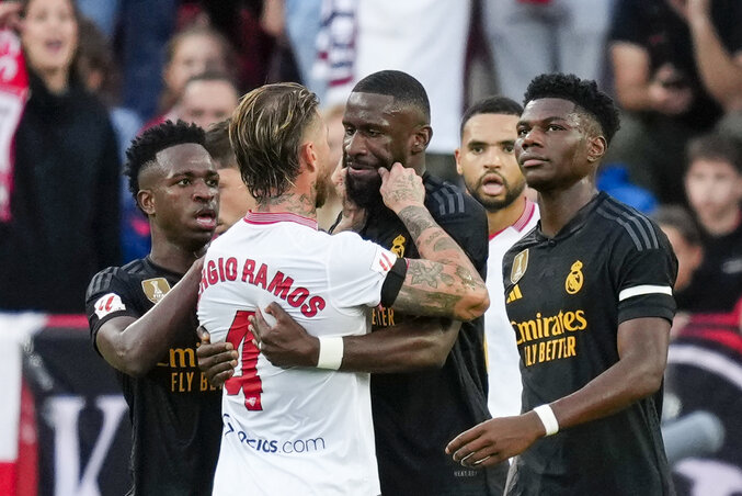 Ramos természetesen egykori játékostársaival is kakaskodott, Rüdigerrel nem biztos, hogy jól járt Ramos természetesen egykori játékostársaival is kakaskodott, Rüdigerrel nem biztos, hogy jól járt