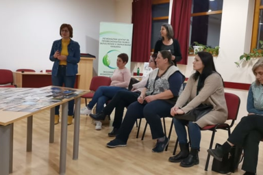 Az EduCafé a szociális és kreatív kompetenciák erősítése révén felismerteti a pedagógusokkal az együtt gondolkodás erejét (RKZS)