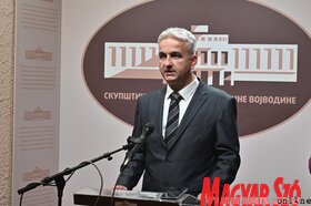 Világhírű nőgyógyászok, szülészorvosok és kutatók tanácskoznak Újvidéken