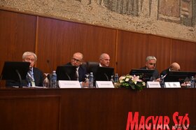 Világhírű nőgyógyászok, szülészorvosok és kutatók tanácskoznak Újvidéken