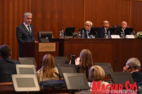 Világhírű nőgyógyászok, szülészorvosok és kutatók tanácskoznak Újvidéken