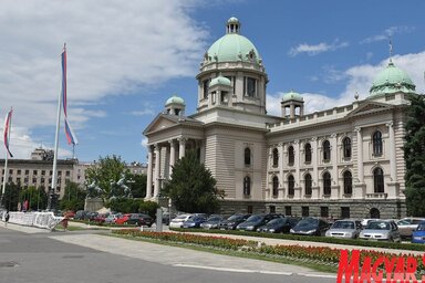 December 17-én mintegy 6,7 millió választópolgár dönthet a 250 parlamenti mandátum sorsáról (Ótos András felvétele)