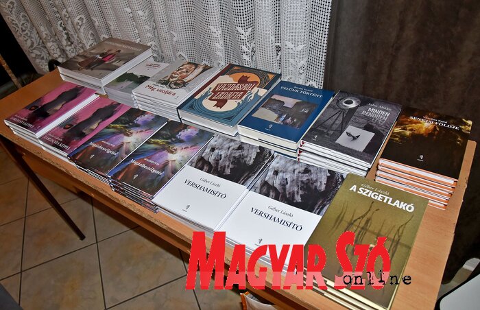 Különböző köteteket mutatnak be a fesztivál idején, fotó: Gergely Árpád