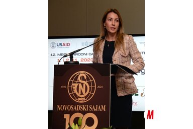 Dubravka Đedović Handanović szerdán az Újvidéki Vásáron (Dávid Csilla felvétele)