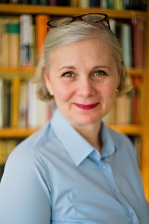 Ildiko Lovaš Ildiko Lovaš