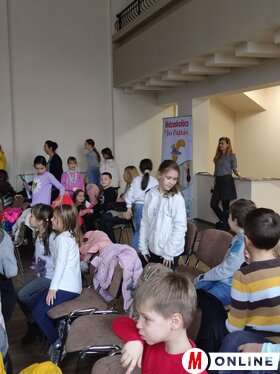 A Petőfi Sándor MMK-ba látogatott a Mézeskalács csapata