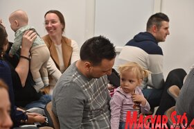 Ringató foglalkozás és babacsomagosztás az újvidéki Petőfi Sándor Magyar Művelődési Központban