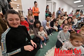 Ringató foglalkozás és babacsomagosztás az újvidéki Petőfi Sándor Magyar Művelődési Központban