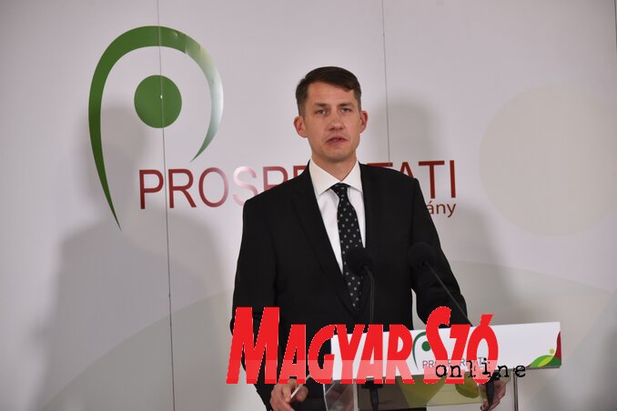 Dr. Pásztor Bálint Dr. Pásztor Bálint